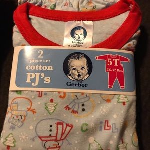 GERBER 2 PIECE COTTEN WINTER PJ’s 5T NWT